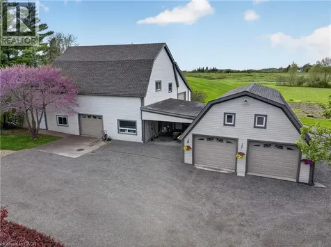 136 Mountain Street Grimsby ON L3M 4E7