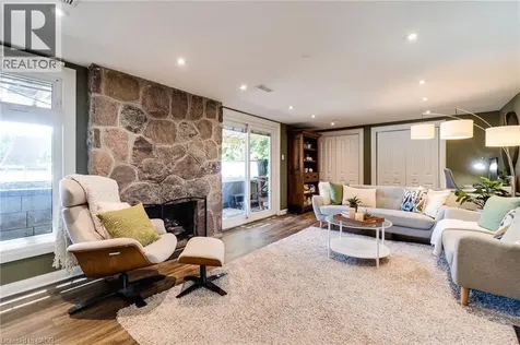 498 Wicklow Road Burlington ON L7L 2H8