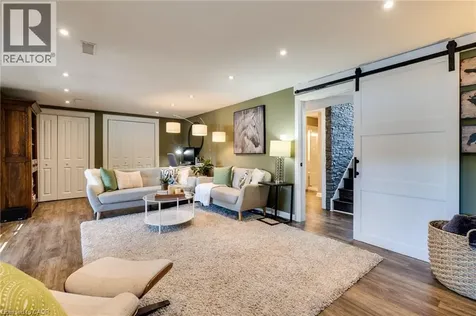 498 Wicklow Road Burlington ON L7L 2H8