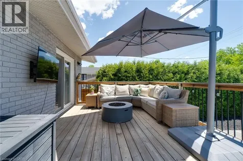 498 Wicklow Road Burlington ON L7L 2H8