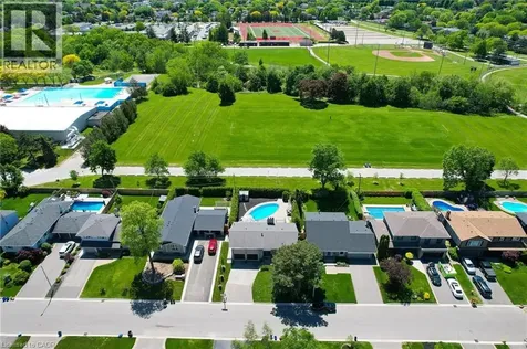 498 Wicklow Road Burlington ON L7L 2H8