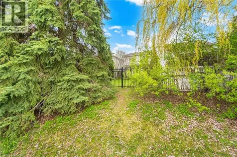 232 Auburn Drive Waterloo ON N2K 3T3