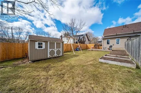 3 Lloyd Street Brantford ON N3S 3E3