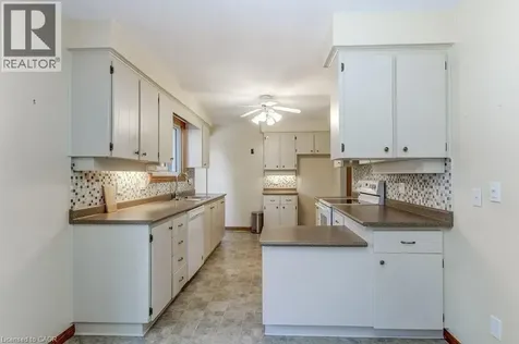 70 Graystone Drive Hamilton ON L9C 4R8