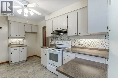 70 Graystone Drive Hamilton ON L9C 4R8