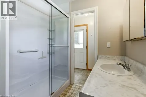 70 Graystone Drive Hamilton ON L9C 4R8