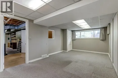 70 Graystone Drive Hamilton ON L9C 4R8