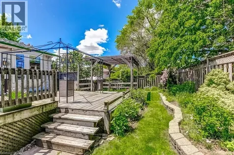 70 Graystone Drive Hamilton ON L9C 4R8