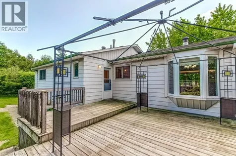 70 Graystone Drive Hamilton ON L9C 4R8