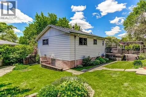 70 Graystone Drive Hamilton ON L9C 4R8