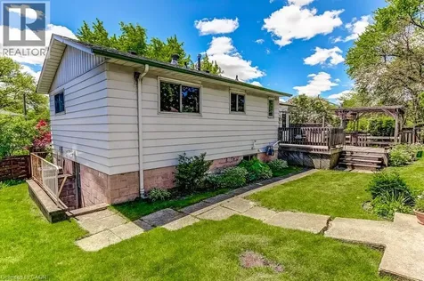 70 Graystone Drive Hamilton ON L9C 4R8