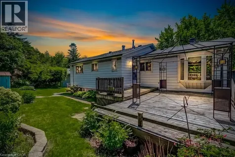 70 Graystone Drive Hamilton ON L9C 4R8