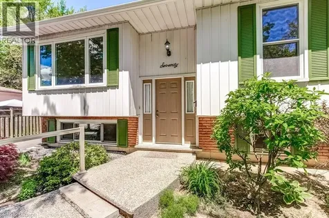 70 Graystone Drive Hamilton ON L9C 4R8