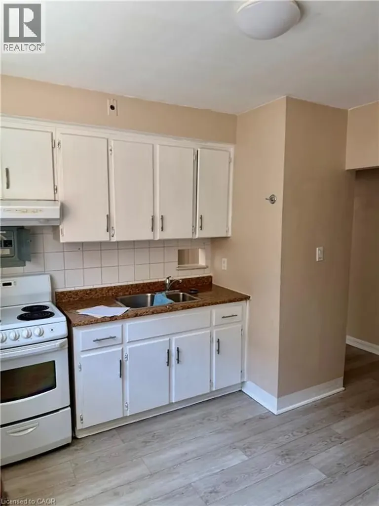 1250 Fennell Avenue East Hamilton ON L8T 1T4