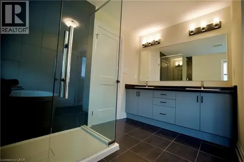 559 Balsam Poplar Street Waterloo ON N2V 0H8
