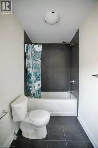 559 Balsam Poplar Street Waterloo ON N2V 0H8