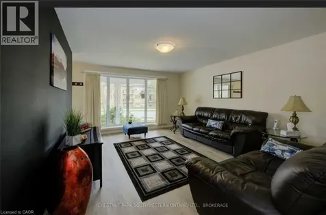 275 Kingswood Drive Kitchener ON N2E 1S1