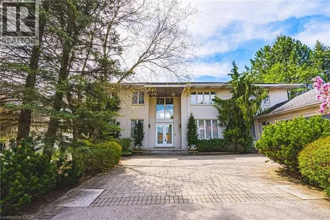2 Anslow Court Dundas ON L9H 6Z2
