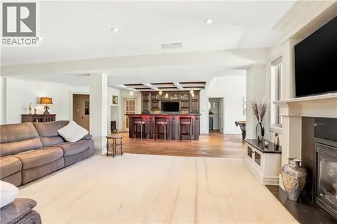 1863 Shaver Road Ancaster ON L9G 3L1