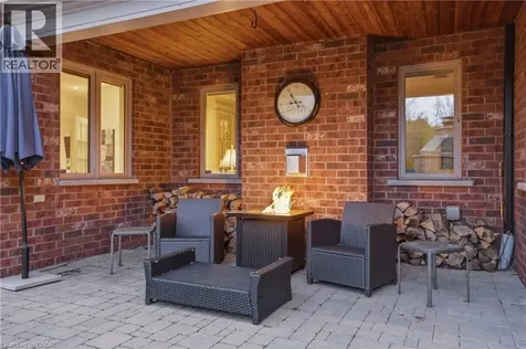 1863 Shaver Road Ancaster ON L9G 3L1