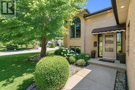 435 Thorn Ridge Crescent Amherstburg ON N9V 3X2