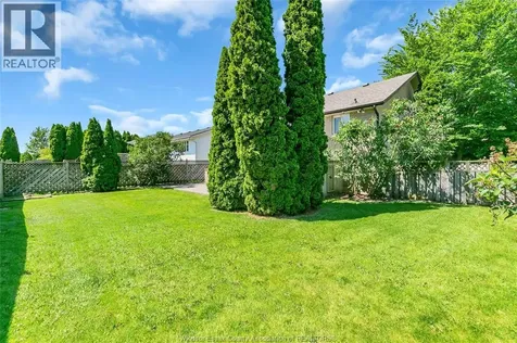 435 Thorn Ridge Crescent Amherstburg ON N9V 3X2