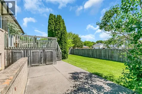 435 Thorn Ridge Crescent Amherstburg ON N9V 3X2