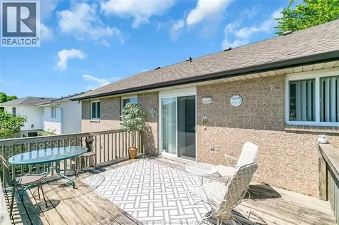 435 Thorn Ridge Crescent Amherstburg ON N9V 3X2
