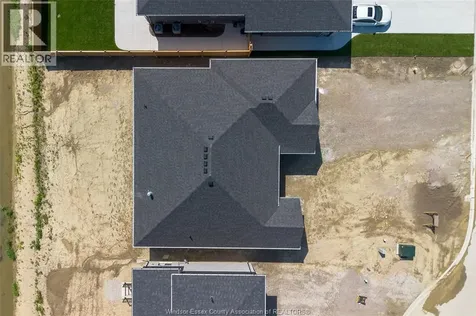 12175 Ducharme Lane Mcgregor ON N0R 1J0