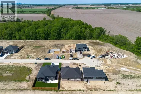 12175 Ducharme Lane Mcgregor ON N0R 1J0