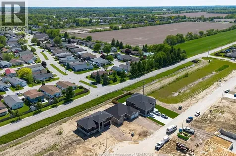 12175 Ducharme Lane Mcgregor ON N0R 1J0