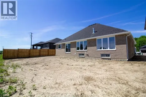 12175 Ducharme Lane Mcgregor ON N0R 1J0