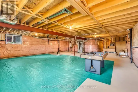 330 Gillespie Drive Brantford ON N3T 0X1