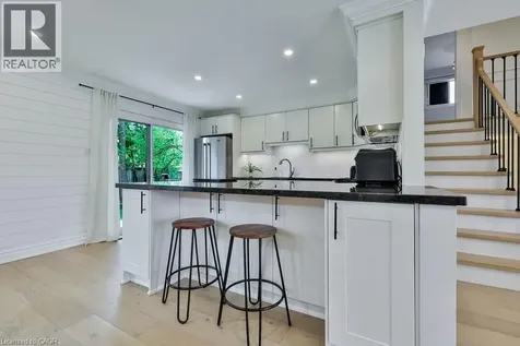 2478 Cavendish Drive Burlington ON L7P 3T9