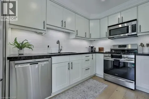 2478 Cavendish Drive Burlington ON L7P 3T9