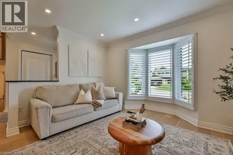 2478 Cavendish Drive Burlington ON L7P 3T9