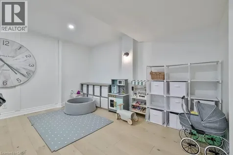 2478 Cavendish Drive Burlington ON L7P 3T9