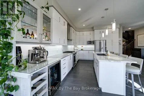 39 Gilpin Crescent Collingwood ON L9Y 0Z1