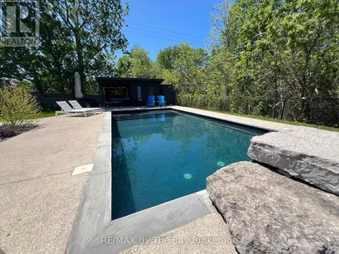 39 Gilpin Crescent Collingwood ON L9Y 0Z1