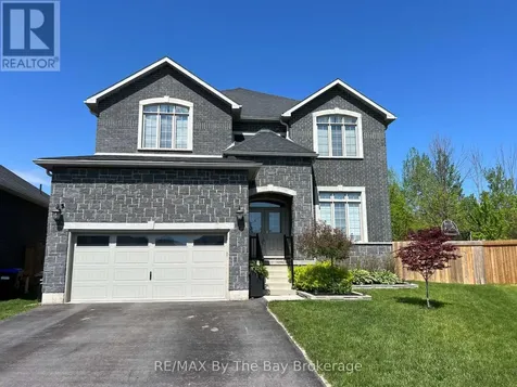 39 Gilpin Crescent Collingwood ON L9Y 0Z1