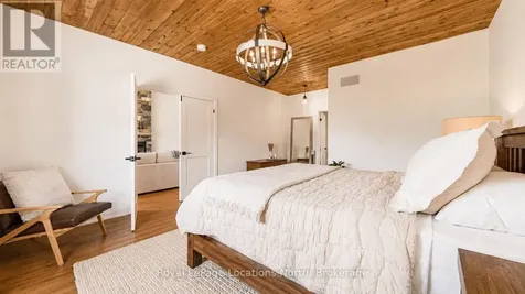 70 Plewes Drive Collingwood ON L9Y 3B7