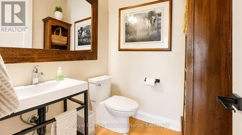 70 Plewes Drive Collingwood ON L9Y 3B7