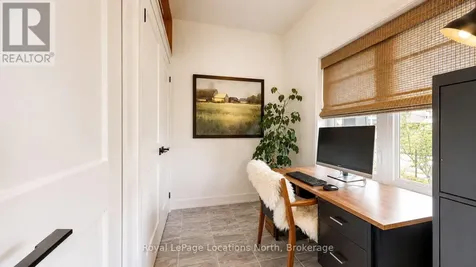 70 Plewes Drive Collingwood ON L9Y 3B7