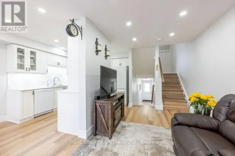 185 Highland Crescent Kitchener ON N2M 5P8
