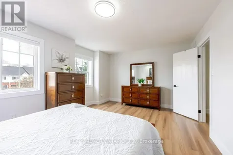 185 Highland Crescent Kitchener ON N2M 5P8