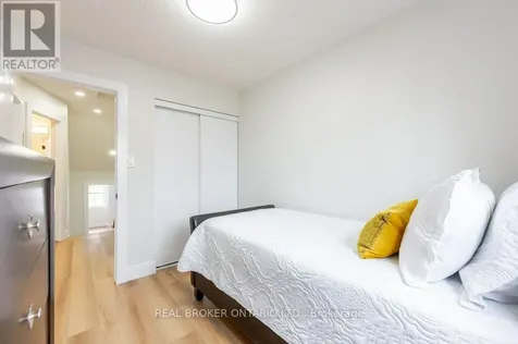 185 Highland Crescent Kitchener ON N2M 5P8