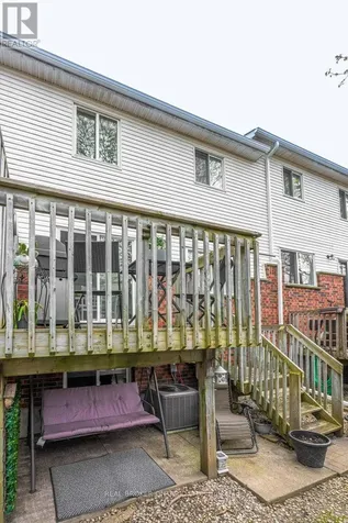 185 Highland Crescent Kitchener ON N2M 5P8