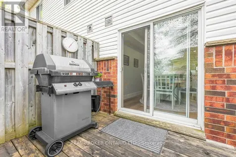 185 Highland Crescent Kitchener ON N2M 5P8
