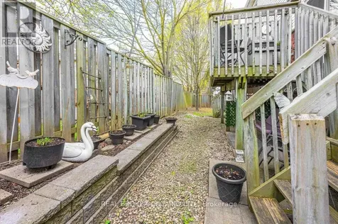 185 Highland Crescent Kitchener ON N2M 5P8