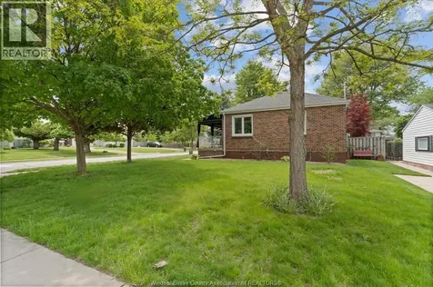 12374 Renaud Street Tecumseh ON N8N 1P6